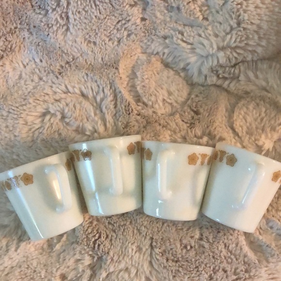 Four Vintage Milk Glass Mugs by Pyrex* - Picture 8 of 9